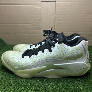 Size 8M- Jordan Zion 3 PF No Guts